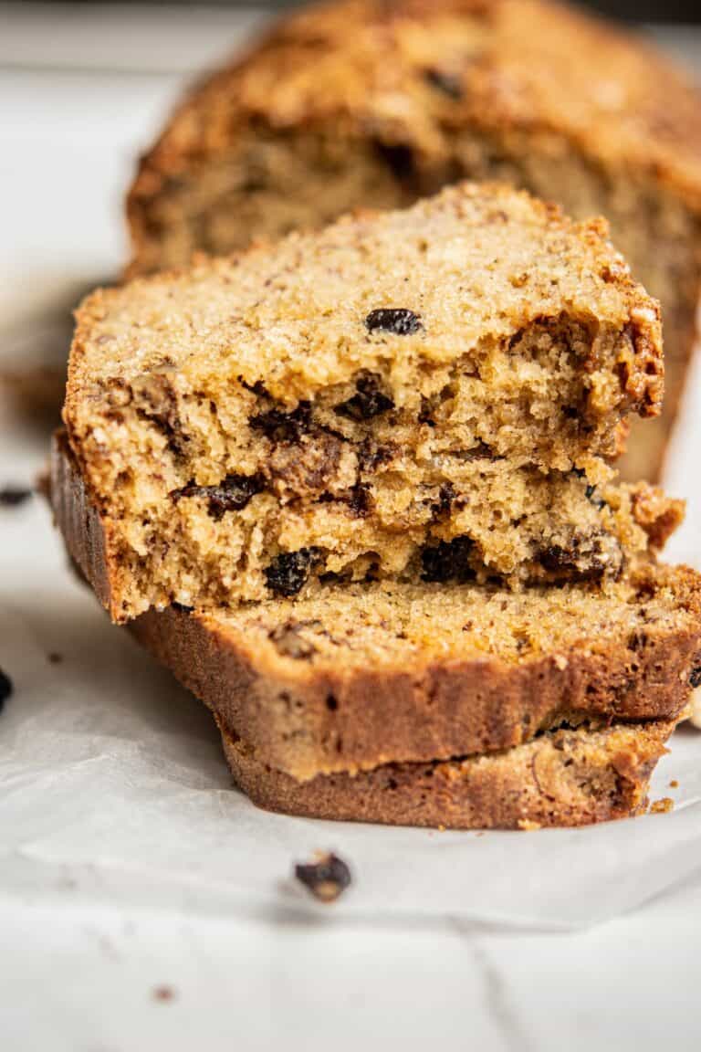 Photo inspiration: Visual Reference: Banana Bread With Raisins And Walnuts